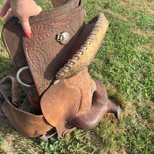 15.5” Courts Western Saddle